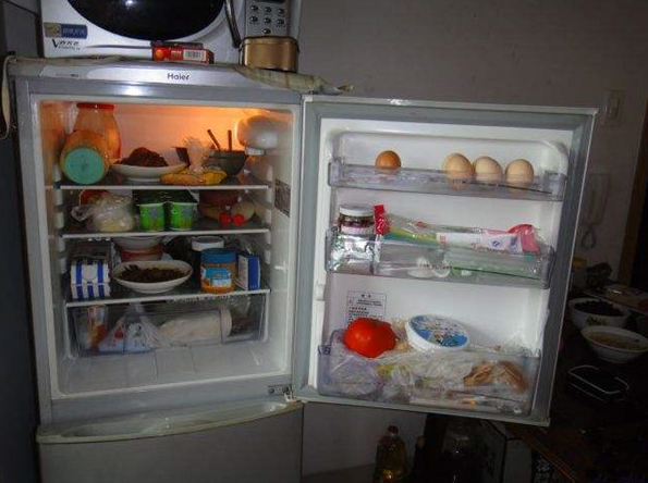 冰箱除异味